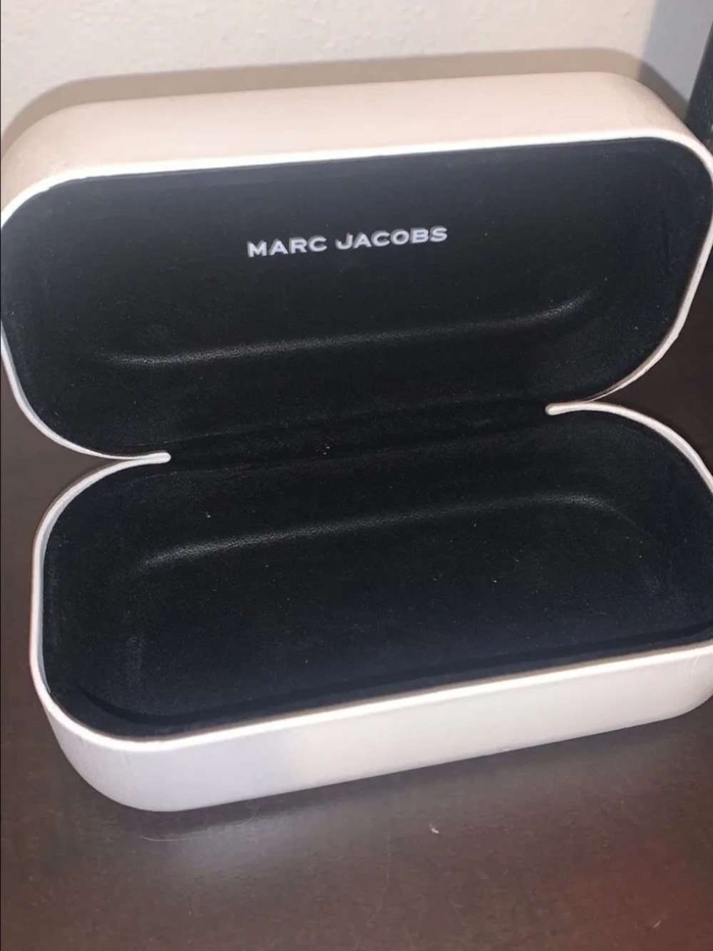 Sunglasses case Designer